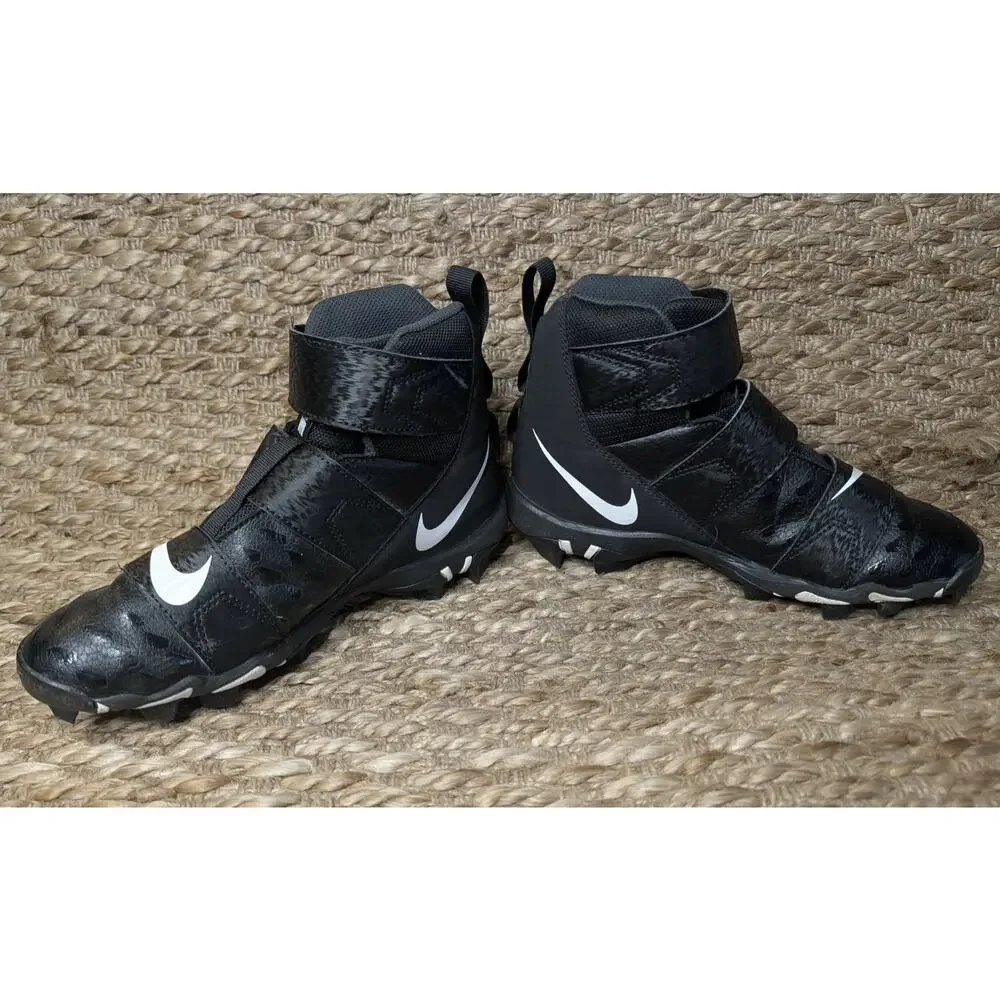 NIKE Force Savage 2 Shark Football Cleat Boys Size US 5Y Black White AQ7723-001